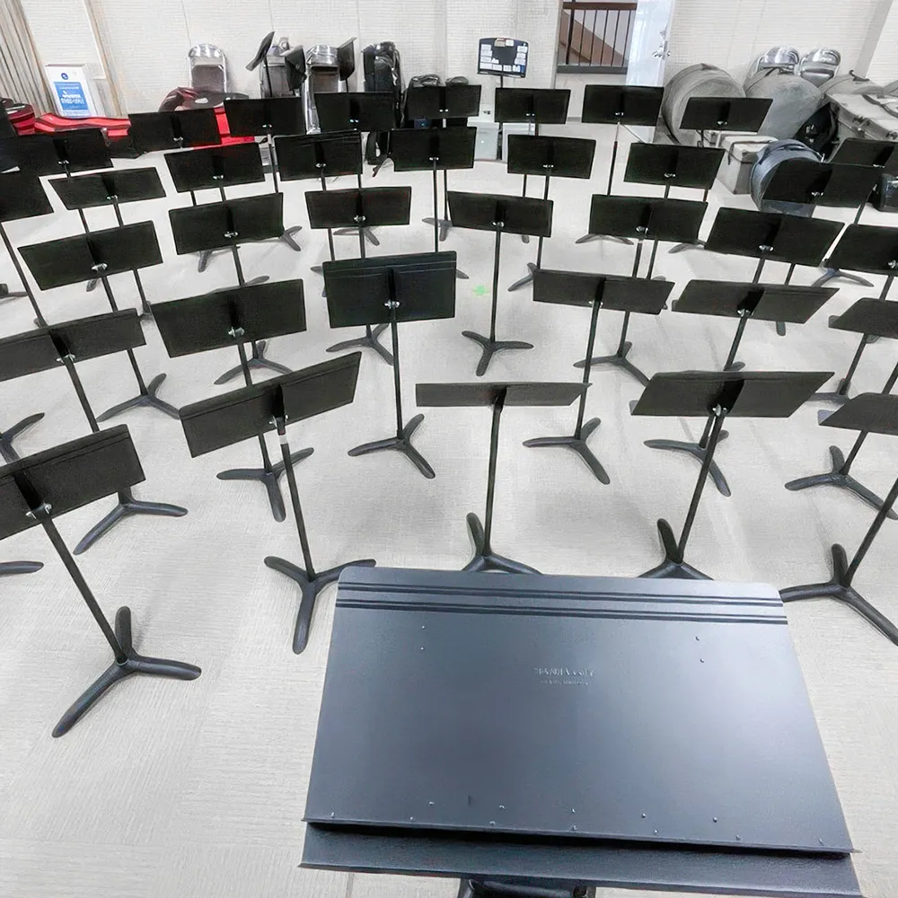 精華⼥⼦⾼等学校